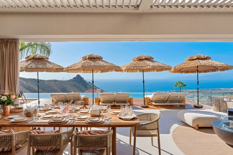 Villa Calima Luxus Ferienhaus Teneriffa Mieten Schirme