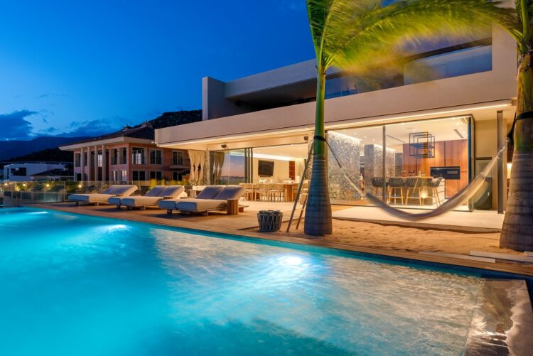 Villa Calima Luxus Ferienvilla Teneriffa Mieten Abendstimmung