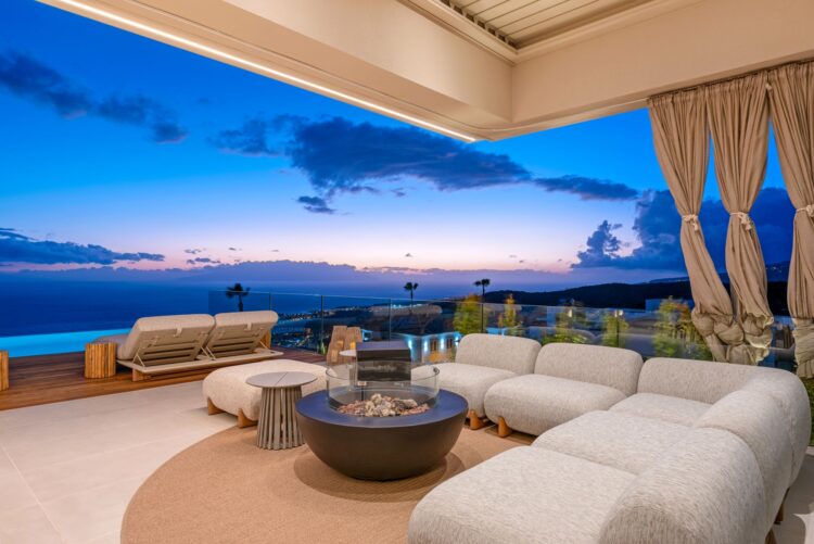 Villa Calima Luxus Ferienvilla Teneriffa Mieten Couch