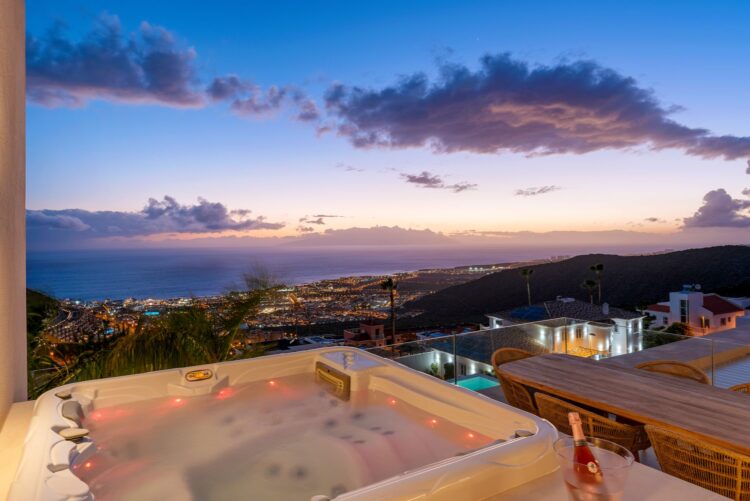 Villa Calima Luxus Ferienvilla Teneriffa Mieten Jacuzzi