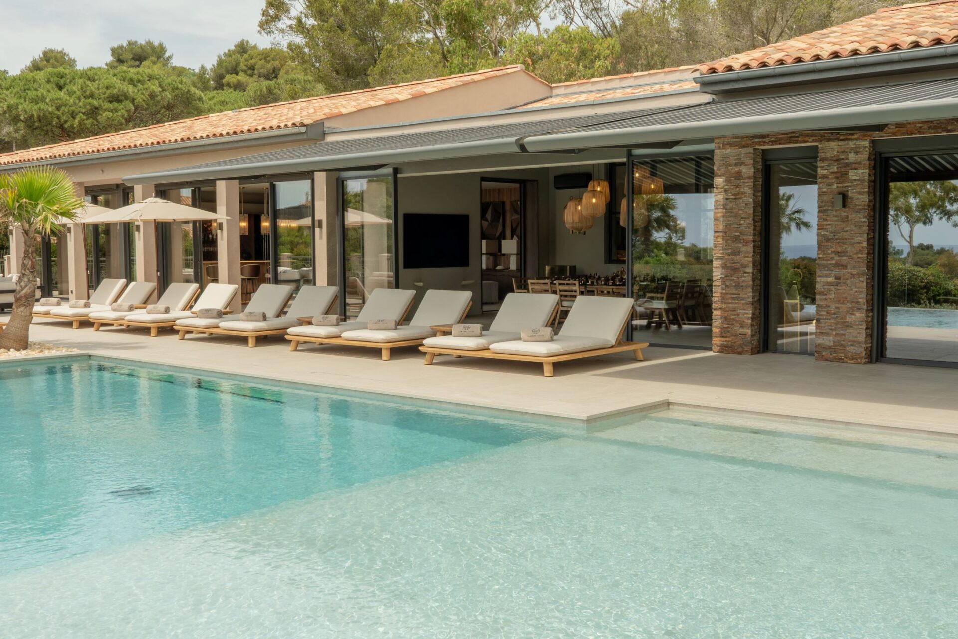 Villa Cesar Luxus Ferienhaus Cote D Azur Mieten Pool
