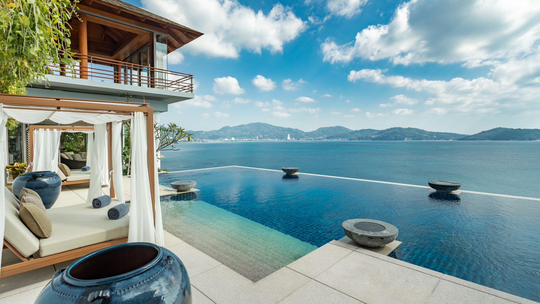 Villa Chelay Luxus Ferienvilla Phuket Thailand Mit Meerblick Mieten Daybed