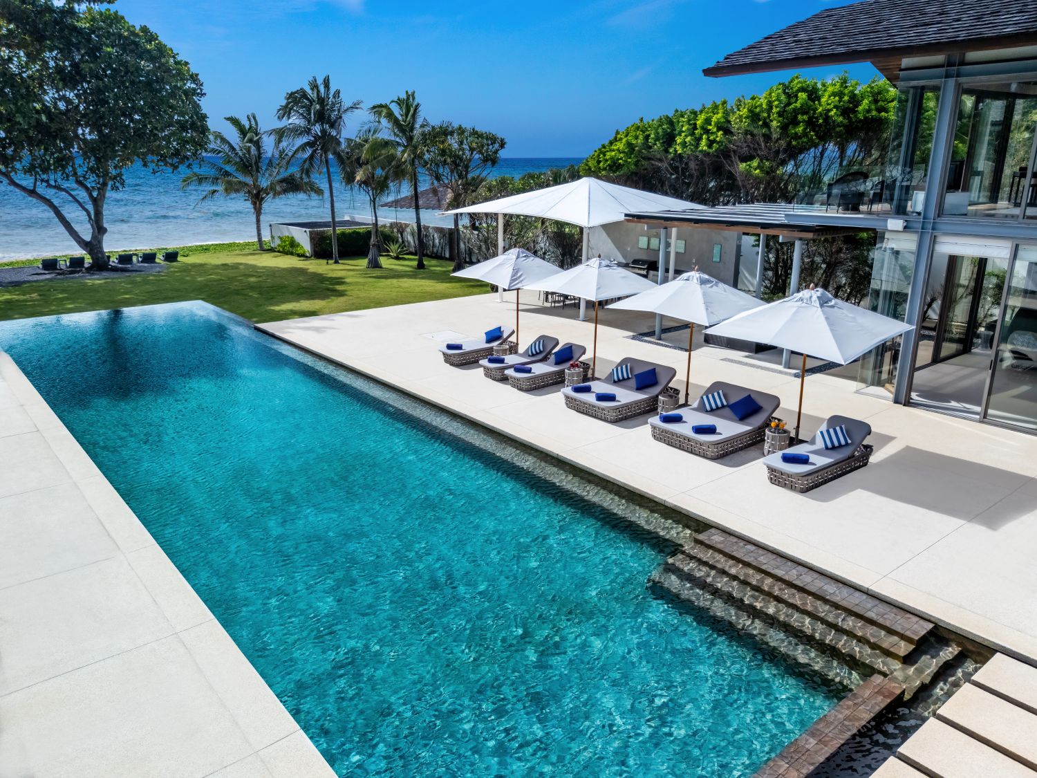 Villa Cielo Luxus Ferienhaus Phuket Am Strand Mieten Poolbereich