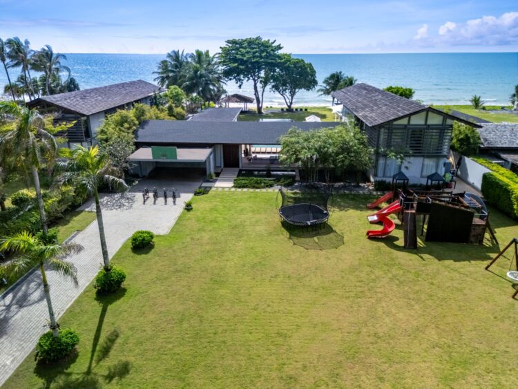 Villa Cielo Luxus Ferienhaus Phuket Am Strand Mieten Spielplatz