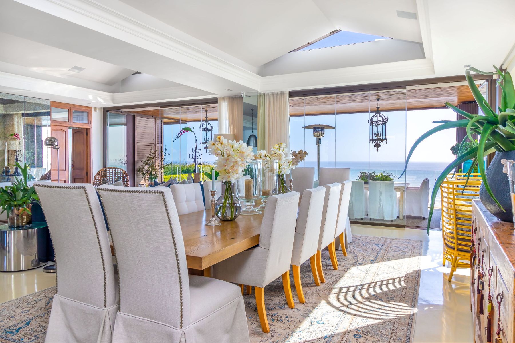 Villa Clifton Bay Luxus Ferienhaus Kapstadt Südafrika Mit Pool Mieten Esstisch