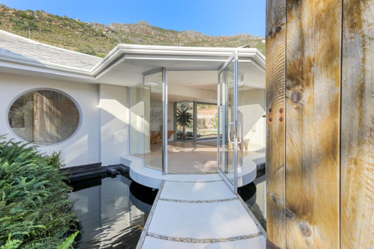 Villa Cockpit Luxus Ferienhaus Kapstadt Südafrika Mieten Einfahrt