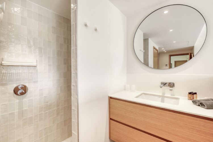 Villa Delphine Luxus Ferienhaus Cote D Azur Mieten Dusche