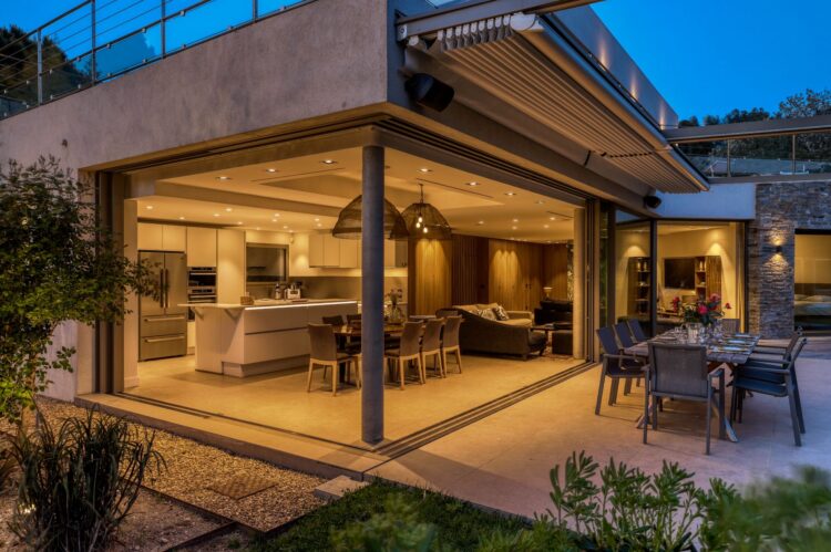 Villa Delphine Luxus Ferienhaus Cote D Azur Mieten Abends