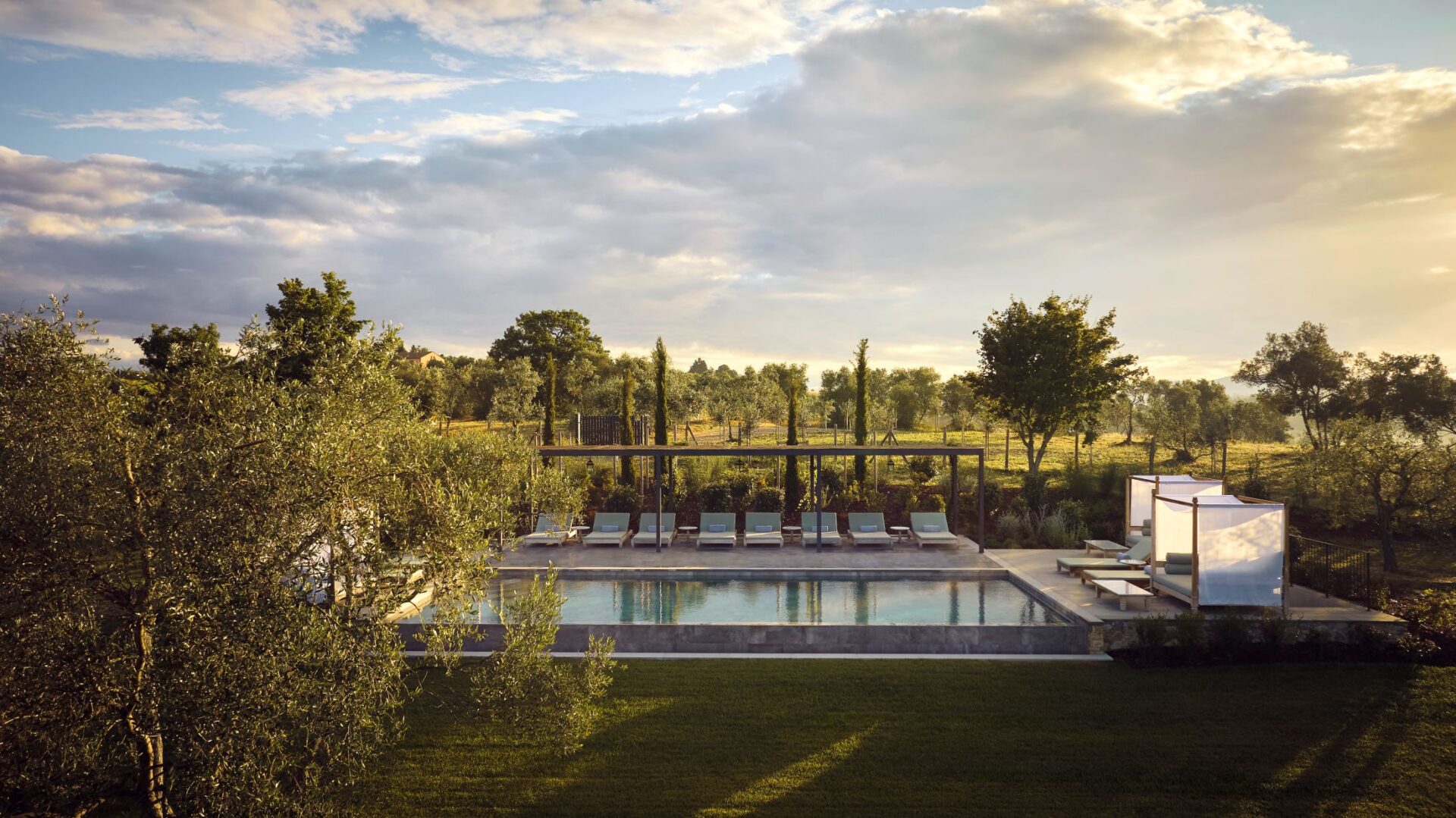 Villa Dolca Vita Luxus Ferienhaus Toskana Italien Mieten Pool