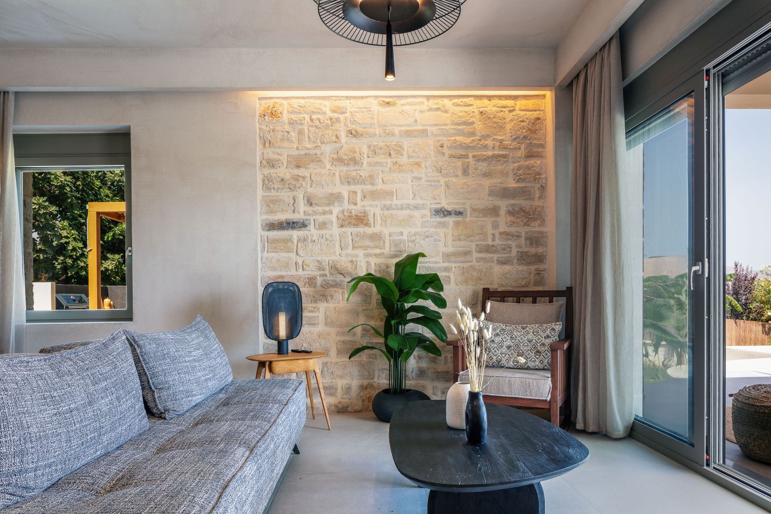 Villa Dramia Luxus Ferienhaus Kreta Mit Pool Mieten Couch