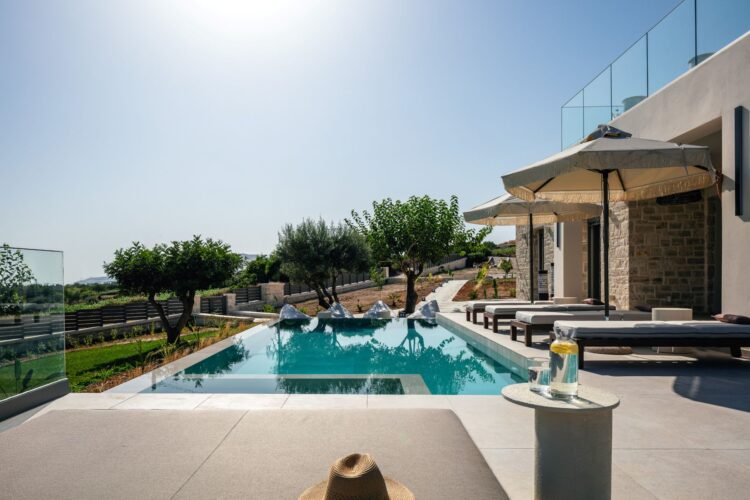 Villa Dramia Luxus Ferienhaus Kreta Mit Pool Mieten Terrasse