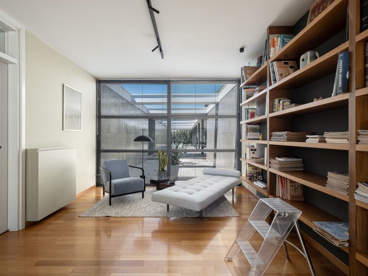 Villa Epta Luxus Ferienhaus Kreta Mieten Bücher