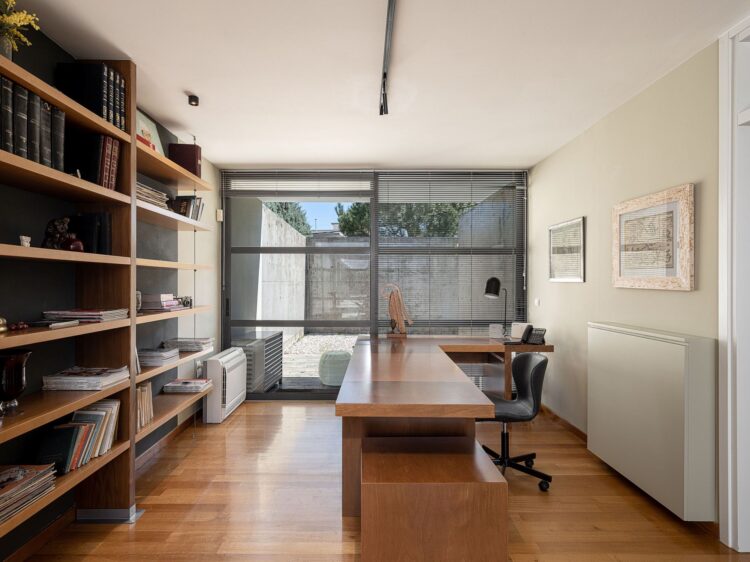 Villa Epta Luxus Ferienhaus Kreta Mieten Office