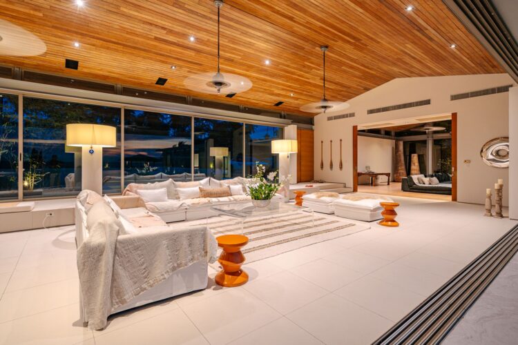 Villa Essenza Luxus Ferienhaus Phuket Am Strand Mieten Wohnzimmer