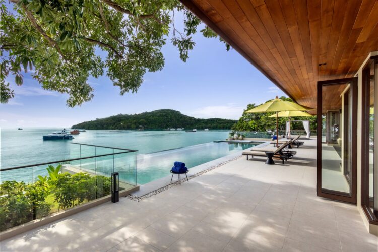 Villa Eugenia Luxus Ferienhuas Phuket Poolterrasse
