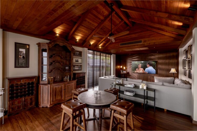 Villa Eugenia Luxus Ferienhuas Phuket Tv Room