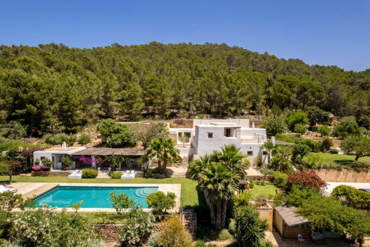 Villa Eulalia Luxus Ferienhaus Ibiza Außenansicht
