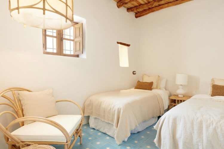 Villa Eulalia Traumhaftes Ferienhaus Ibiza Schlafzimmer Mit Einzelbetten