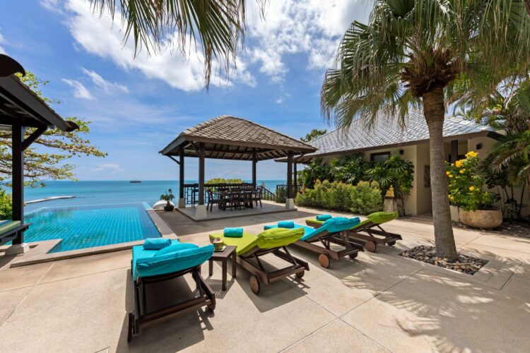 Villa Finu Samui Luxus Ferienhaus Koh Samui Am Strand Mieten Poolterrasse