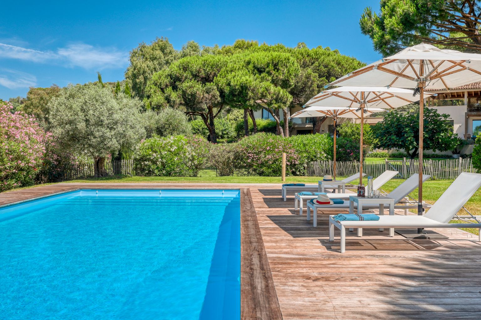 Villa Fleur Luxus Ferienhaus Cote D Azur Mieten Pool