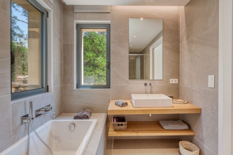 Villa Fleur Luxus Ferienhaus Cote D Azur Mieten Modernes Bad