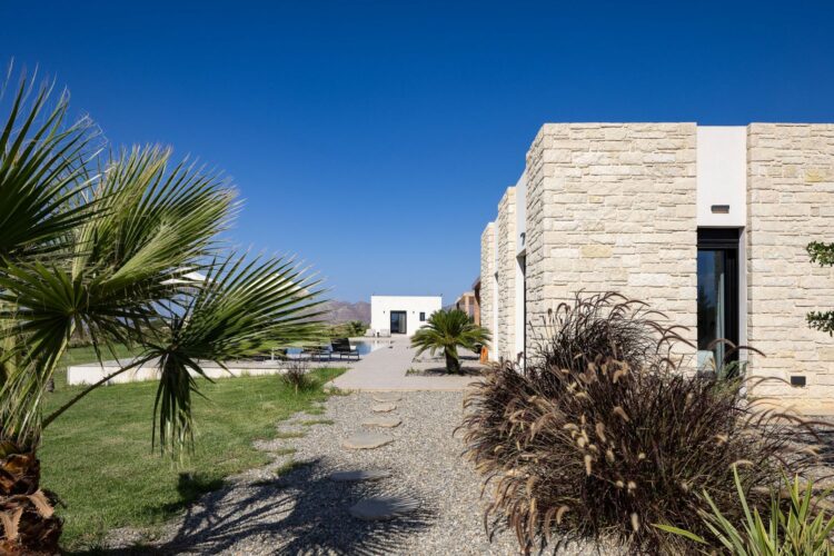 Villa Gianni Luxus Ferienhaus Kreta Am Meer Mieten Garten