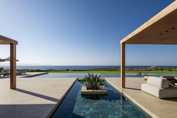 Villa Gianni Luxus Ferienhaus Kreta Am Meer Mieten Pool Area