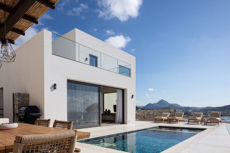 Villa Gino Luxus Ferienhaus Kreta Am Strand Mieten Außenansicht