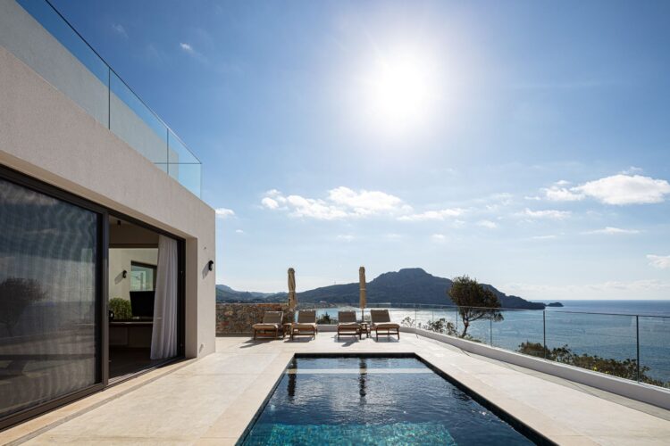 Villa Gino Luxus Ferienhaus Kreta Am Strand Mieten Poolbereich