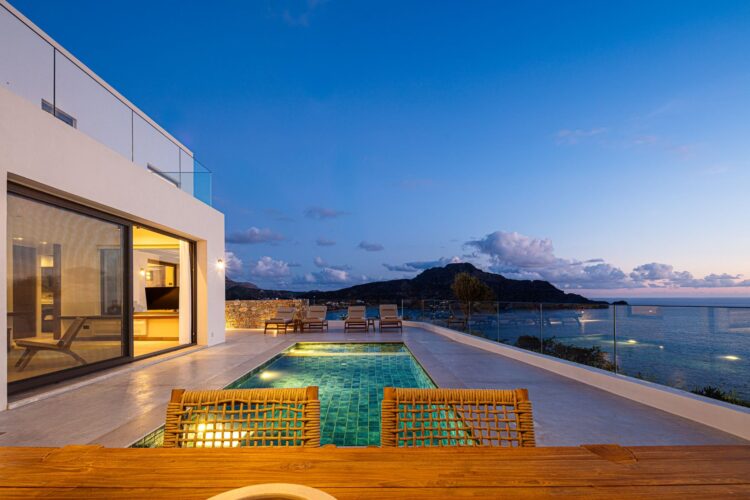 Villa Gino Luxus Ferienhaus Kreta Am Strand Mieten Abends