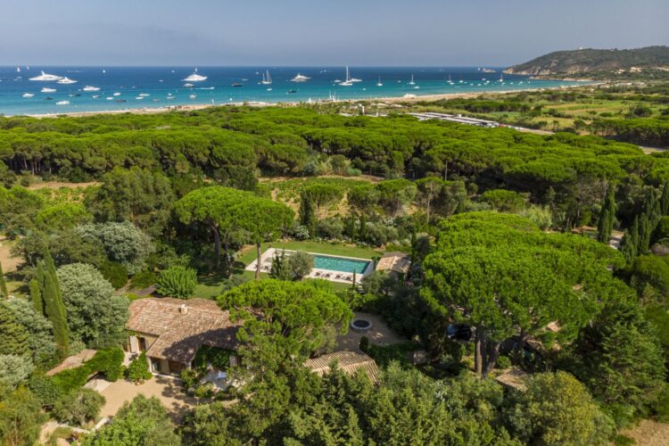 Villa Golden Beach Luxus Ferienvilla Côte D’azur Mieten Lage