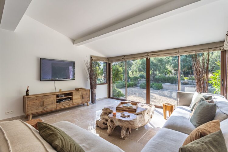Villa Golden Beach Luxus Ferienvilla Côte D’azur Mieten Wohnzimmer