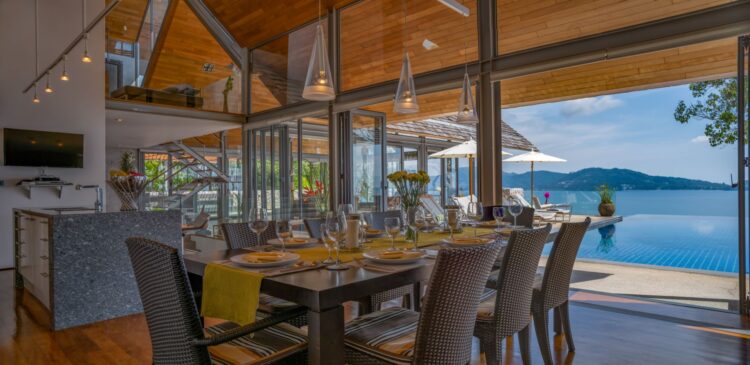 Villa Hale Malia Luxus Ferienhaus Phuket Thailand Mit Pool Mieten Esstisch