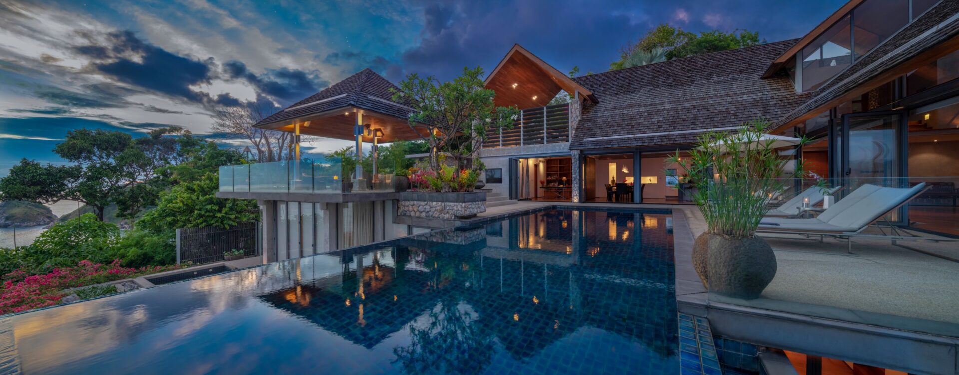 Villa Hale Malia Luxus Ferienhaus Phuket Thailand Mit Pool Mieten Abend