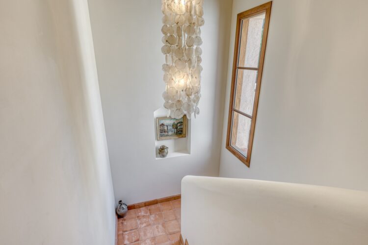 Villa Heraclea Luxus Ferienhaus Cote D Azur Mieten Aufgang
