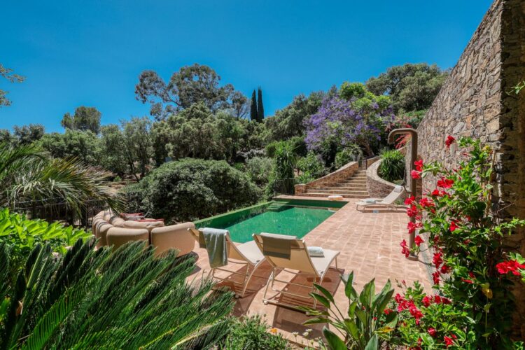 Villa Heraclea Luxus Ferienhaus Cote D Azur Mieten Außendusche