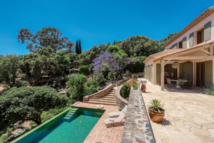 Villa Heraclea Luxus Ferienhaus Cote D Azur Mieten Terrasse