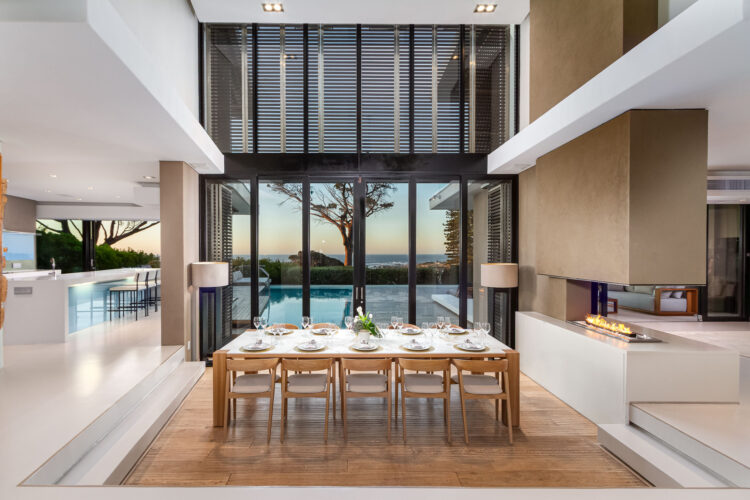 Villa Hilarity Luxus Ferienhaus Kapstadt Meerblick Mieten Esstisch