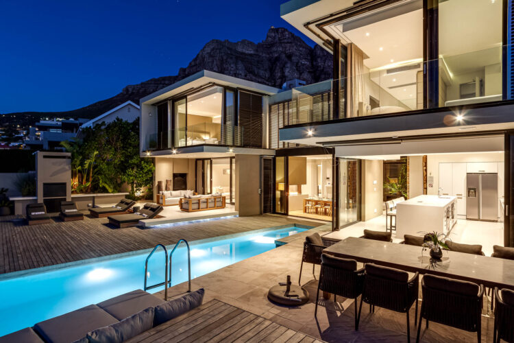 Villa Hilarity Luxus Ferienhaus Kapstadt Meerblick Mieten Poolterrasse