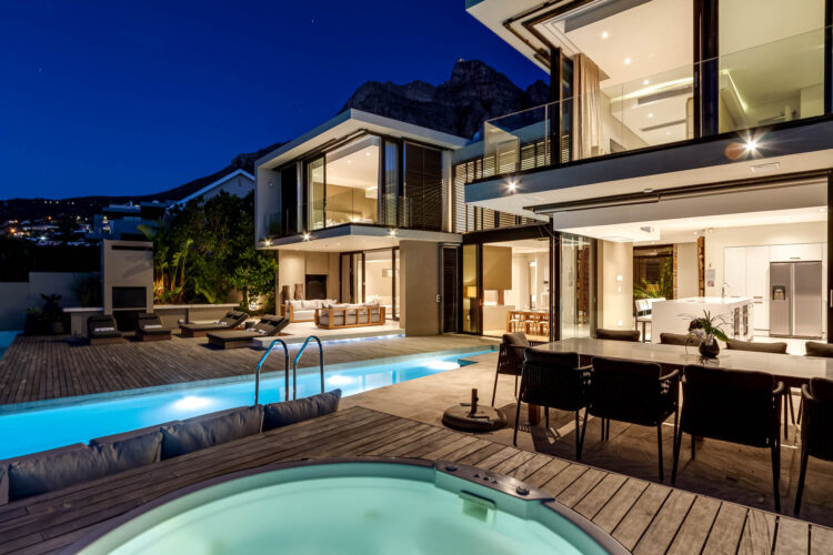 Villa Hilarity Luxus Ferienhaus Kapstadt Meerblick Mieten Whirlpool