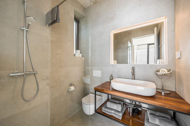 Villa Hyacinth Luxuus Ferienhaus Kroatien Mieten Dusche
