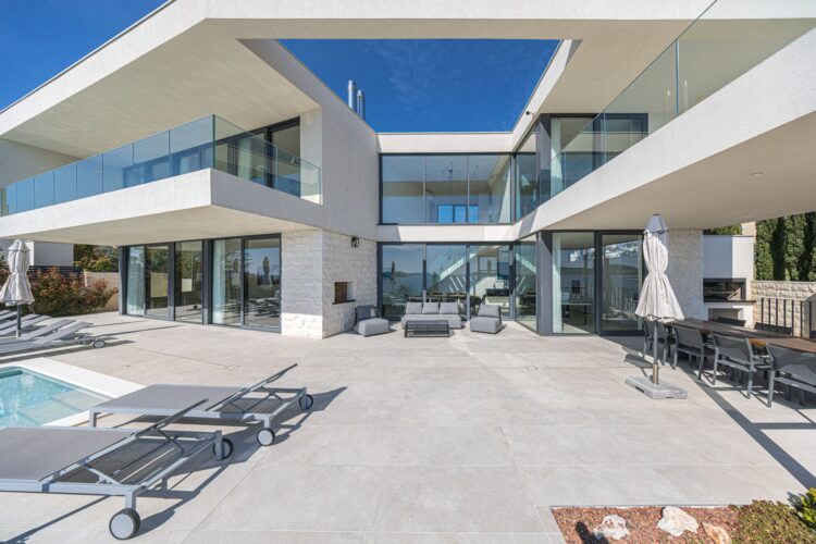 Villa Hyacinth Luxuus Ferienhaus Kroatien Mieten Pool Area