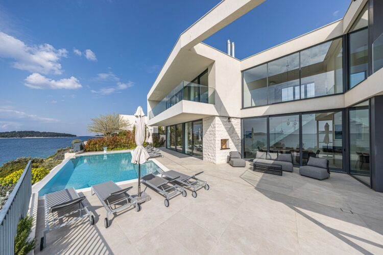 Villa Hyacinth Luxuus Ferienhaus Kroatien Mieten Poolterrasse