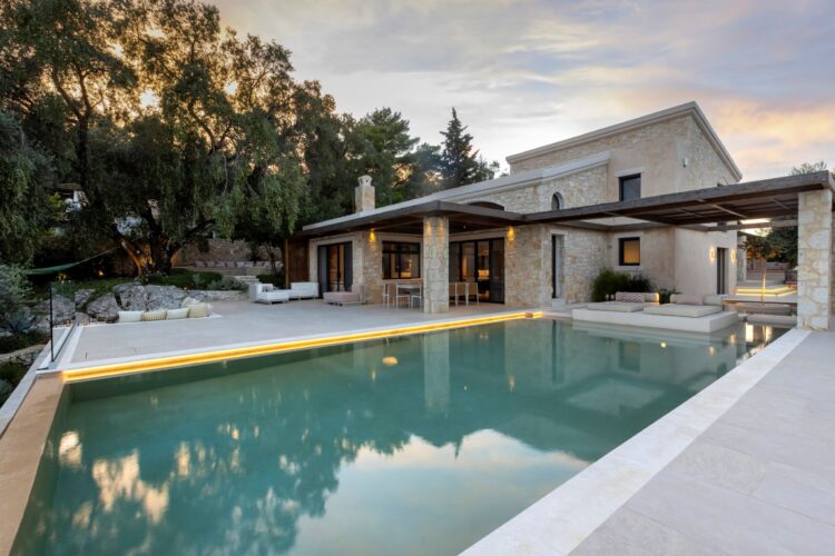 Villa Ionis Luxus Ferienhaus Korfu Mieten Abendstimmung