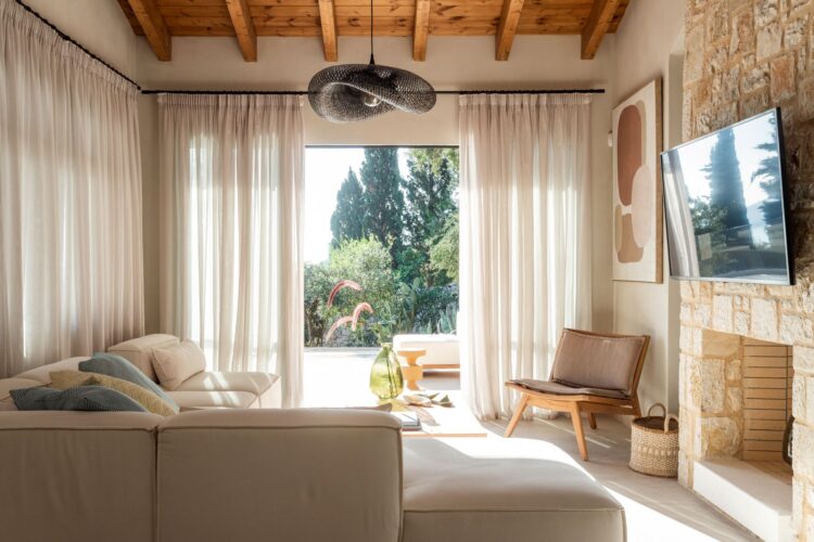 Villa Ionis Luxus Ferienhaus Korfu Mieten Couch