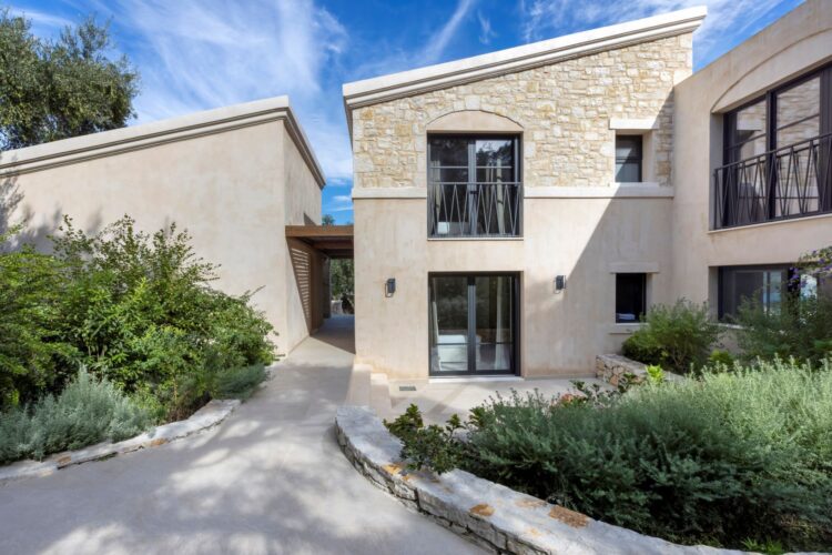 Villa Ionis Luxus Ferienhaus Korfu Mieten Eingang