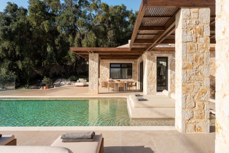 Villa Ionis Luxus Ferienhaus Korfu Mieten Pooldetails