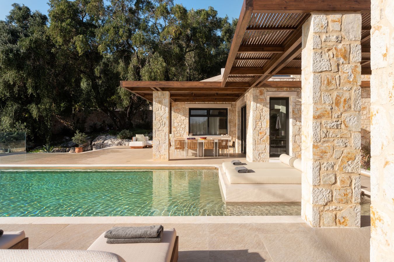 Villa Ionis Luxus Ferienhaus Korfu Mieten Pooldetails