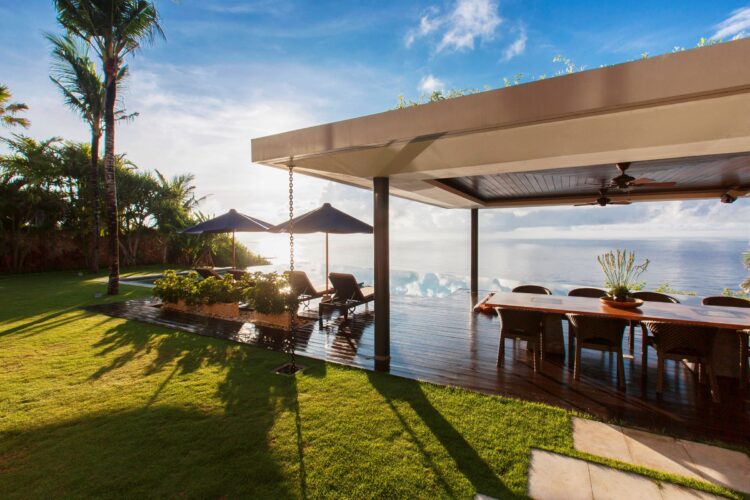 Villa Jamadara Uluwatu – Infinity Pool Mit Meerblick Bei Sonnenuntergang