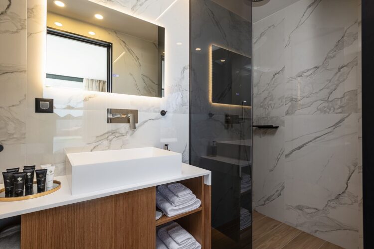 Villa Kaia Luxus Ferienhaus Kreta Mit Pool Mieten Dusche